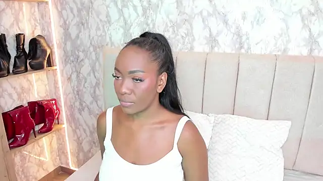 whiitneyfox online show from 09/28/25, 12:27