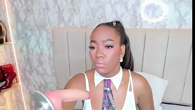 whiitneyfox online show from 11/25/25, 11:27