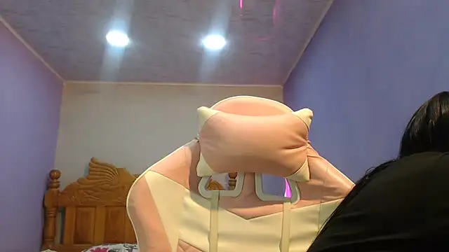 Coral0403 online show from 11/17/25, 07:08