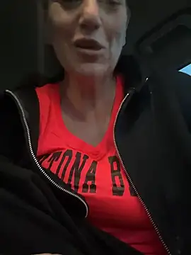 Snapshot of AlessasRoom chatting on 05/20/26, 10:10 AlessasRoom online show from 05/20/26, 10:10