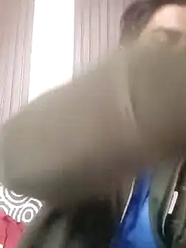 Snapshot of indihotguy chatting on 01/21/25, 05:20 indihotguy online show from 01/21/25, 05:20