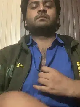 Snapshot of indihotguy chatting on 02/18/25, 06:37 indihotguy online show from 02/18/25, 06:37