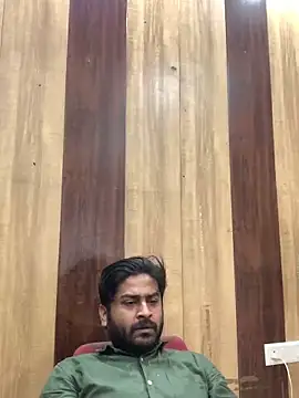 Snapshot of indihotguy chatting on 03/16/25, 02:43 indihotguy online show from 03/16/25, 02:43