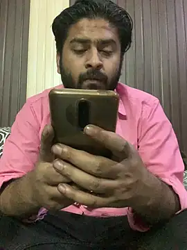 Snapshot of indihotguy chatting on 03/21/25, 04:28 indihotguy online show from 03/21/25, 04:28