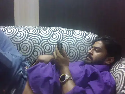 Snapshot of indihotguy chatting on 10/13/25, 03:45 indihotguy online show from 10/13/25, 03:45