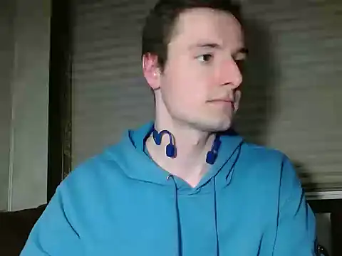 Snapshot of feelingverynaughty chatting on 03/17/26, 01:54 feelingverynaughty online show from 03/17/26, 01:54