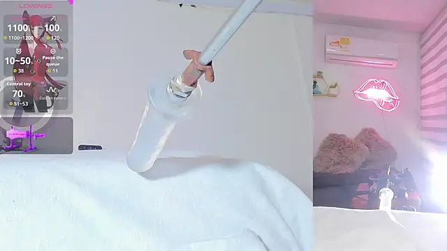 Maria Jones  online show from 04/22/26, 01:41