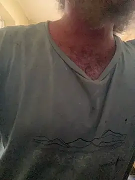 poesnuus999 online show from 12/25/24, 08:40