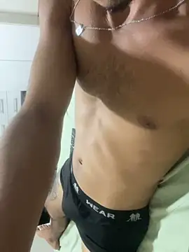 Snapshot of _bahia071 chatting on 10/21/25, 08:20  bahia071 online show from 10/21/25, 08:20