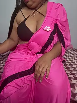 Snapshot of tanvihot2 chatting on 02/22/25, 03:03 tanvihot2 online show from 02/22/25, 03:03