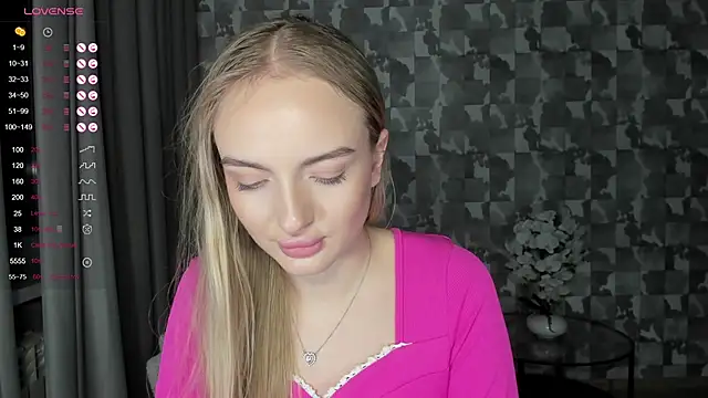 A delina online show from 11/20/25, 01:55