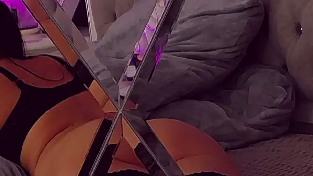 KimKhallifa online show from 03/07/25, 04:11