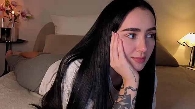 KimKhallifa online show from 03/13/26, 04:46