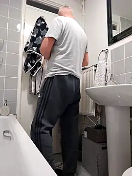 Naked Uk Guy online show from 01/29/25, 07:11