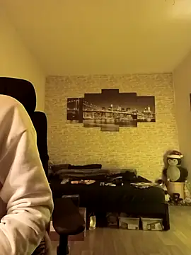 HalloMarcy online show from 02/04/25, 10:34