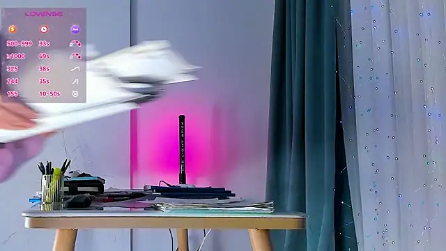 Snapshot of Max_level chatting on 01/24/25, 04:49 Max level online show from 01/24/25, 04:49