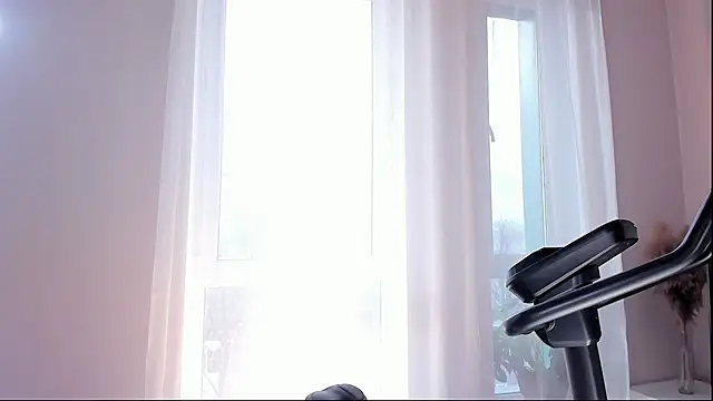 Snapshot of Max_level chatting on 12/20/25, 08:21 Max level online show from 12/20/25, 08:21