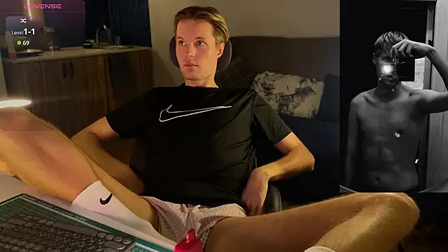 Leonnextdoor online show from 02/07/26, 07:17