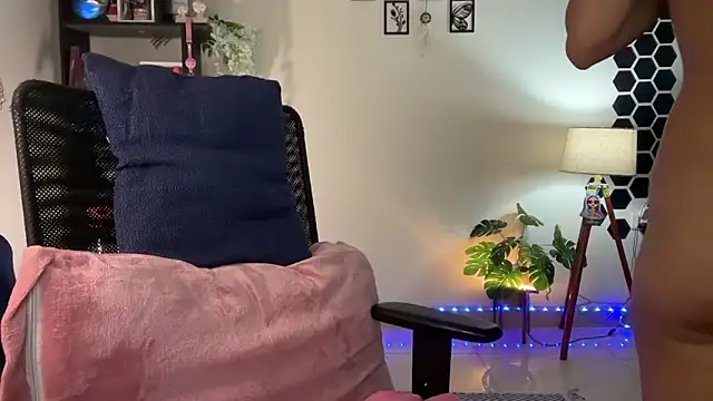 roseofvenom online show from 12/05/25, 08:38