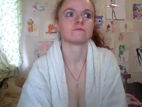 Snapshot of Rae_Jeannie chatting on 01/29/25, 07:57 Rae Jeannie online show from 01/29/25, 07:57