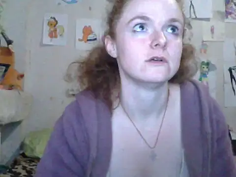 Snapshot of Rae_Jeannie chatting on 03/17/25, 05:49 Rae Jeannie online show from 03/17/25, 05:49