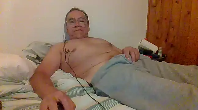 Snapshot of santiagon2015 chatting on 01/30/25, 01:55 santiagon2015 online show from 01/30/25, 01:55