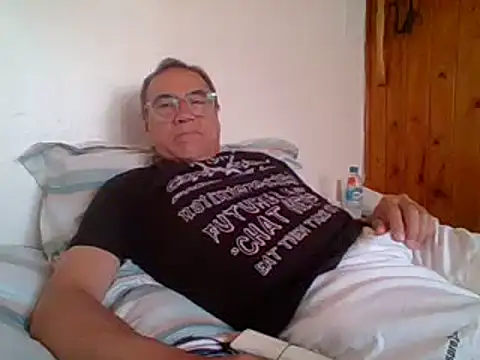 Snapshot of santiagon2015 chatting on 02/06/25, 07:07 santiagon2015 online show from 02/06/25, 07:07