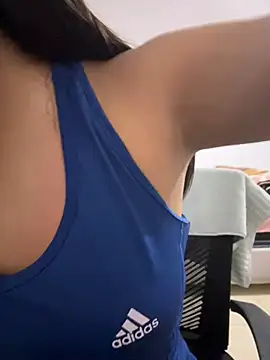 lunagonzales lima 2007 online show from 02/15/25, 12:15