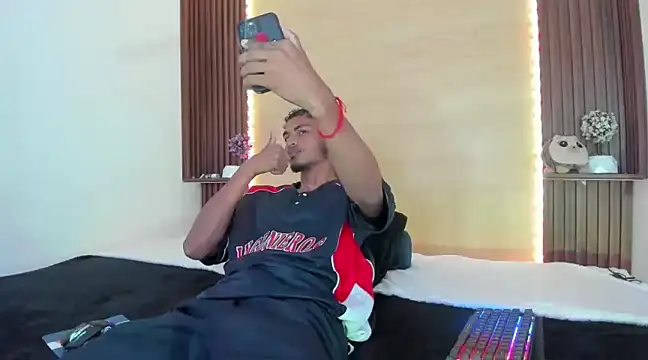 Evans777  online show from 01/09/25, 06:04