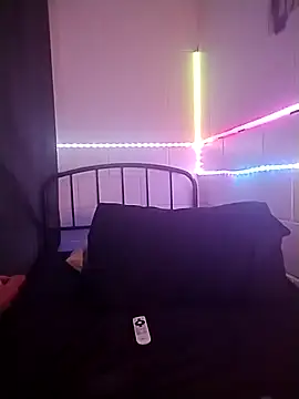 k1oudE online show from 04/05/26, 06:38