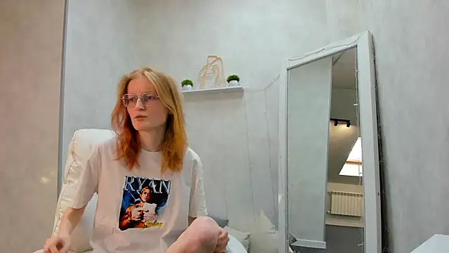 Snapshot of ElizabethHarpper chatting on 02/02/25, 08:13 ElizabethHarpper online show from 02/02/25, 08:13