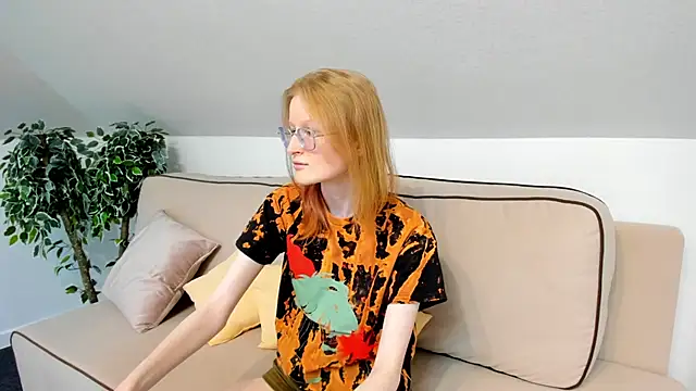 Snapshot of ElizabethHarpper chatting on 02/11/25, 08:05 ElizabethHarpper online show from 02/11/25, 08:05