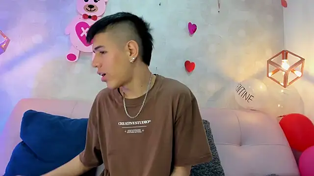 Angel Khouri online show from 02/25/25, 03:31