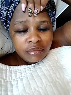 SexyLadyBoosxx online show from 10/24/25, 07:38