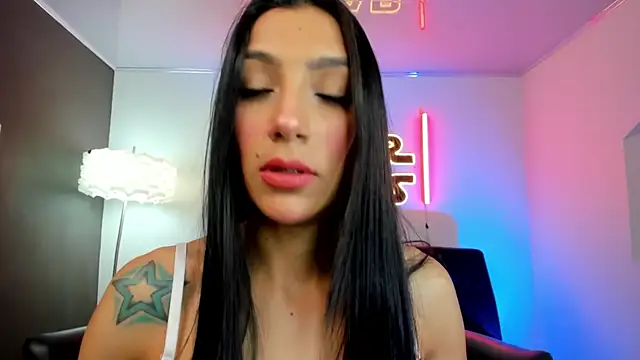 miss   evangeline online show from 01/19/26, 02:04