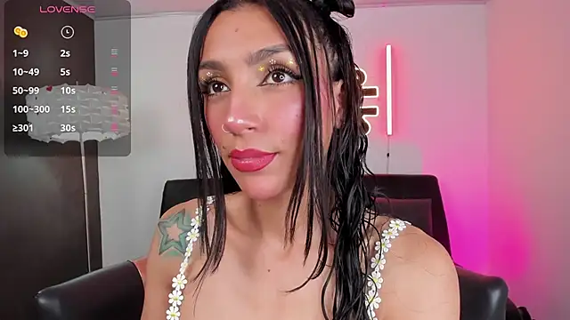 Snapshot of miss___evangeline chatting on 05/05/26, 02:41 miss evangeline online show from 05/05/26, 02:41