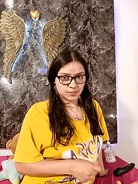 Danni shy online show from 02/21/25, 12:05