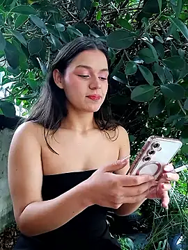 Snapshot of Danni_shy chatting on 06/19/26, 07:17 Danni shy online show from 06/19/26, 07:17