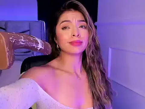 daniiphoeniixx online show from 02/22/25, 06:39