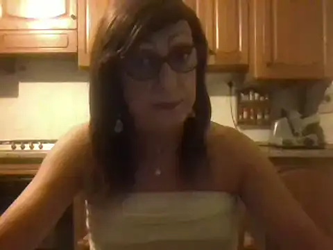 Snapshot of Tiabet chatting on 09/19/25, 08:09 Tiabet online show from 09/19/25, 08:09