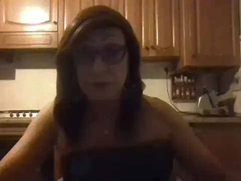 Snapshot of Tiabet chatting on 09/24/25, 08:45 Tiabet online show from 09/24/25, 08:45