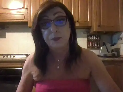 Snapshot of Tiabet chatting on 06/30/26, 08:21 Tiabet online show from 06/30/26, 08:21