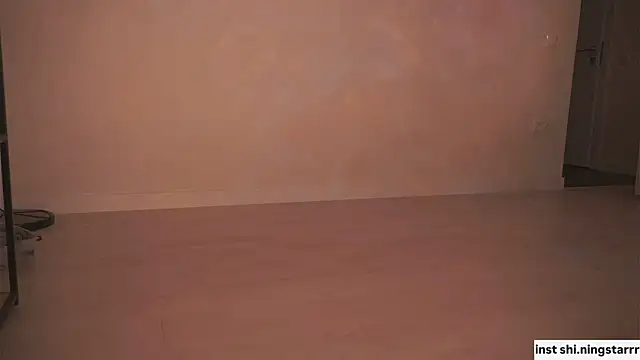 alittlestarrr online show from 02/03/25, 10:47