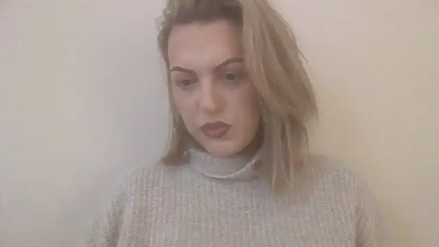 Snapshot of Gigi-Honey chatting on 02/16/26, 02:02 Gigi-Honey online show from 02/16/26, 02:02