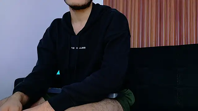 Snapshot of 1Tommy9 chatting on 03/12/25, 12:15 1Tommy9 online show from 03/12/25, 12:15