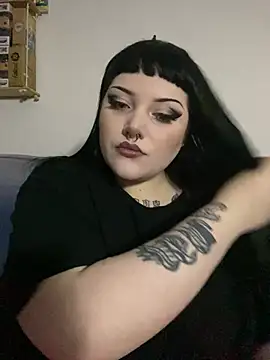 Gothicsiren online show from 01/20/25, 06:21