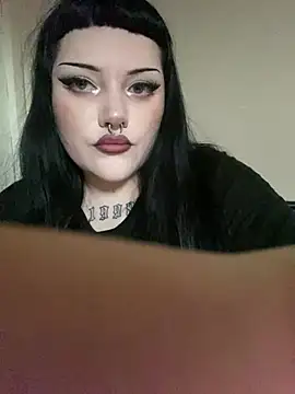 Gothicsiren online show from 03/22/25, 04:15