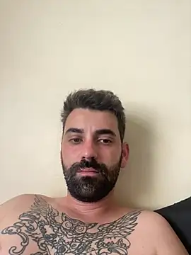 Snapshot of biel_96 chatting on 01/09/25, 03:23 biel 96 online show from 01/09/25, 03:23