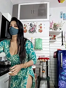 Best-Couple online show from 11/13/25, 03:05