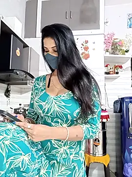 Best-Couple online show from 02/13/26, 03:46